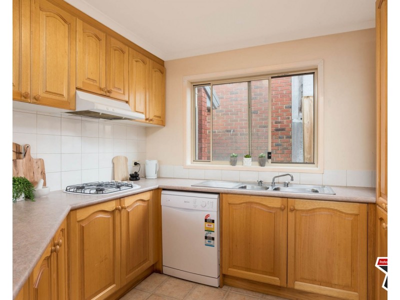 64 Billanook Way, Chirnside Park VIC 3116