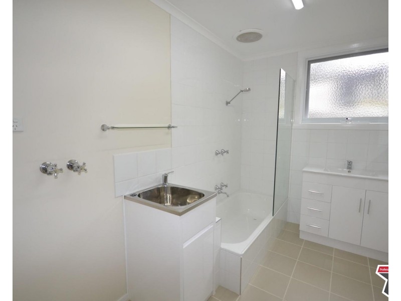 4/49 Diane Crescent, Croydon VIC 3136