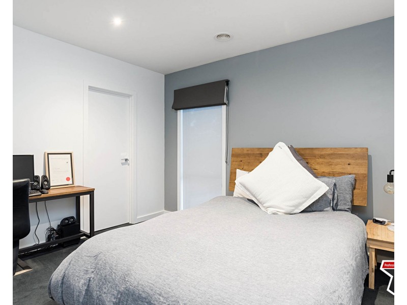 44 Valley Park Drive, Mooroolbark VIC 3138