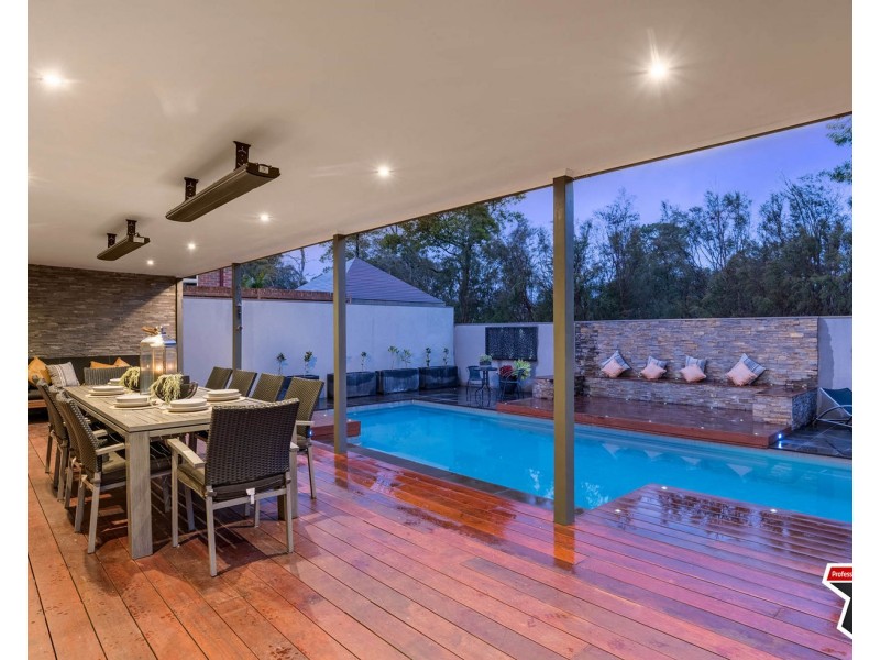 44 Valley Park Drive, Mooroolbark VIC 3138