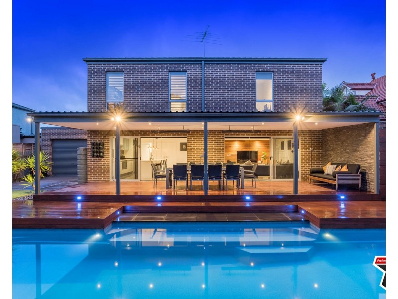 44 Valley Park Drive, Mooroolbark VIC 3138