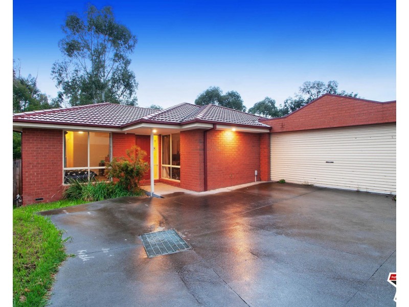 55a Esther Crescent, Mooroolbark VIC 3138