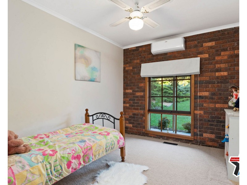 13 Chapman Court, Mooroolbark VIC 3138