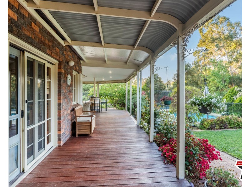 13 Chapman Court, Mooroolbark VIC 3138