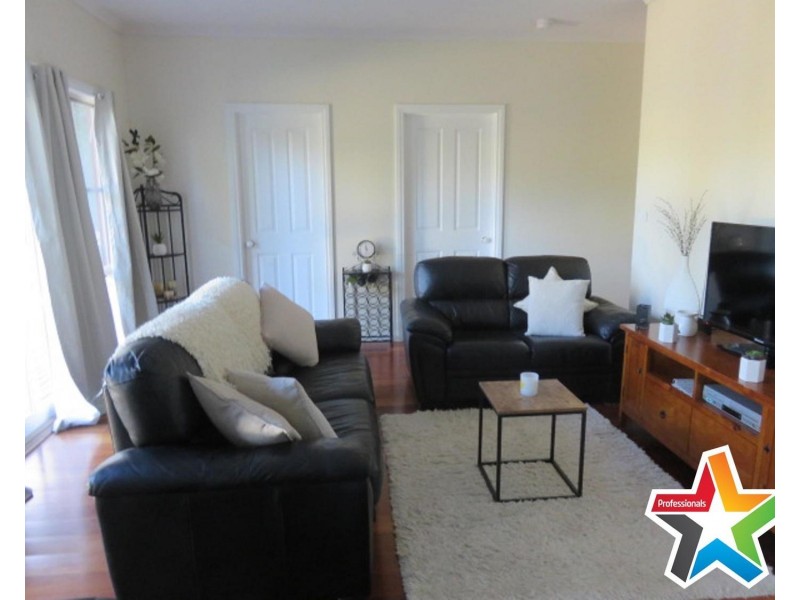 20 Masefield Avenue, Mooroolbark VIC 3138