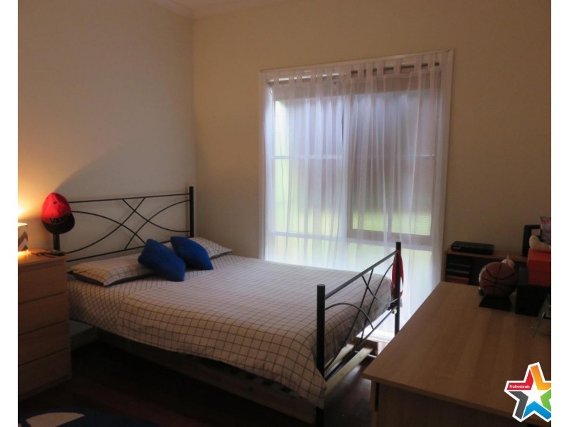 20 Masefield Avenue, Mooroolbark VIC 3138