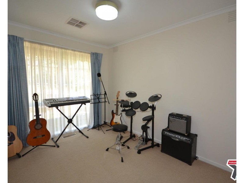 127 Wonga Road, Ringwood North VIC 3134