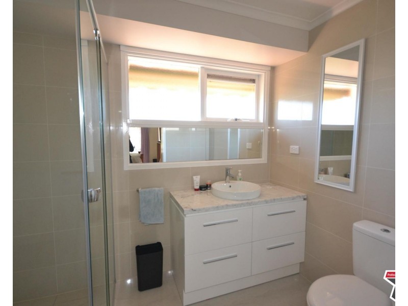 127 Wonga Road, Ringwood North VIC 3134