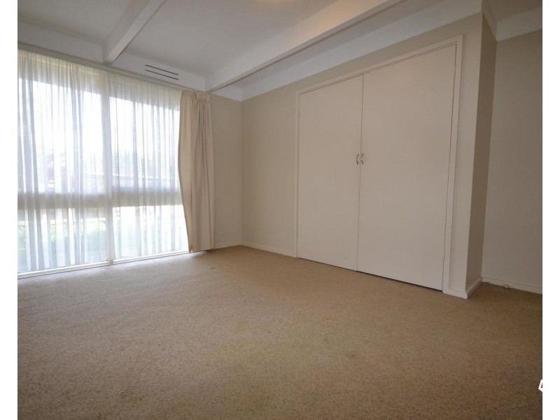 1/32 Liverpool Road, Kilsyth VIC 3137