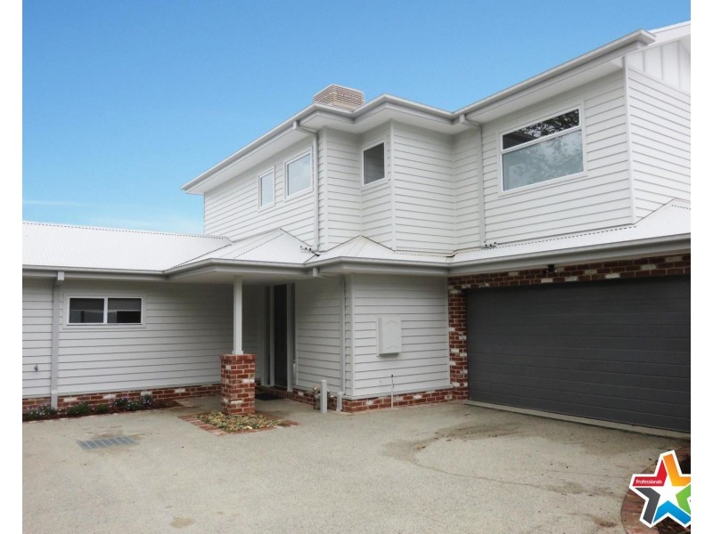 97A Pembroke Road, Mooroolbark VIC 3138