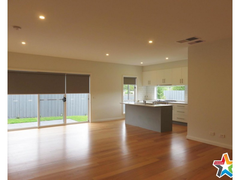 97A Pembroke Road, Mooroolbark VIC 3138