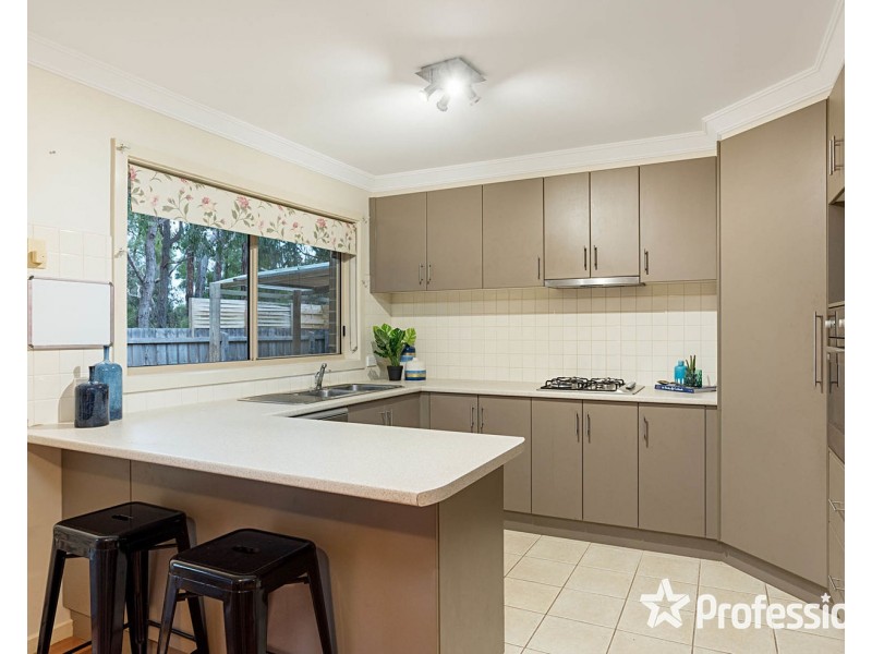 11a Edward Court, Croydon VIC 3136