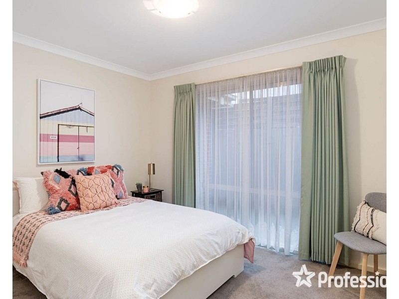 11a Edward Court, Croydon VIC 3136