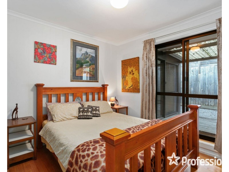 64 Birkenhead Drive, Kilsyth VIC 3137