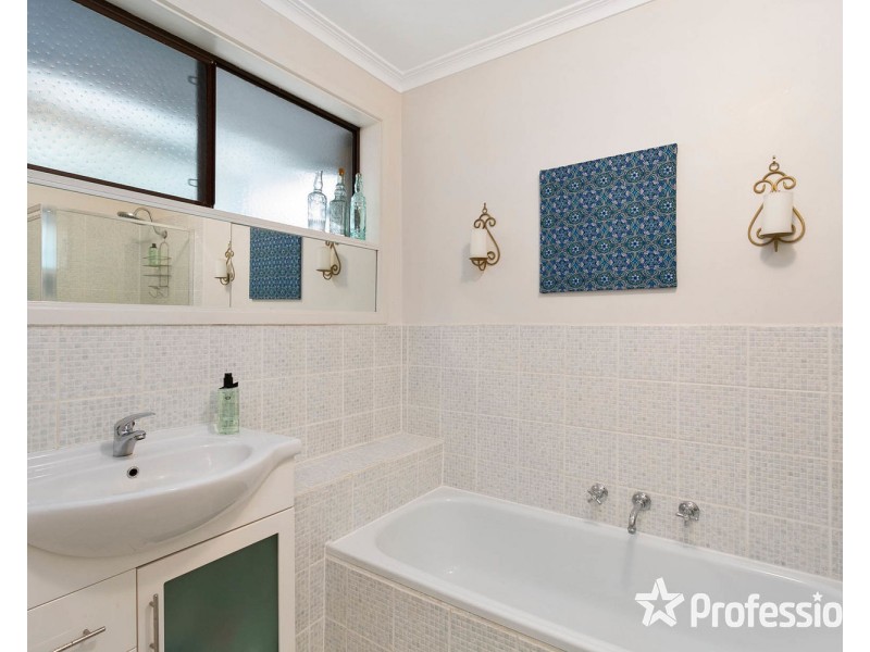 64 Birkenhead Drive, Kilsyth VIC 3137