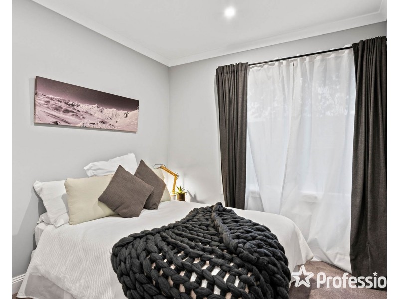 1/82 Mount View Parade, Croydon VIC 3136