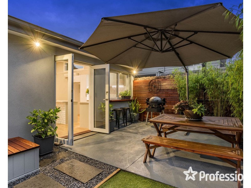 1/82 Mount View Parade, Croydon VIC 3136