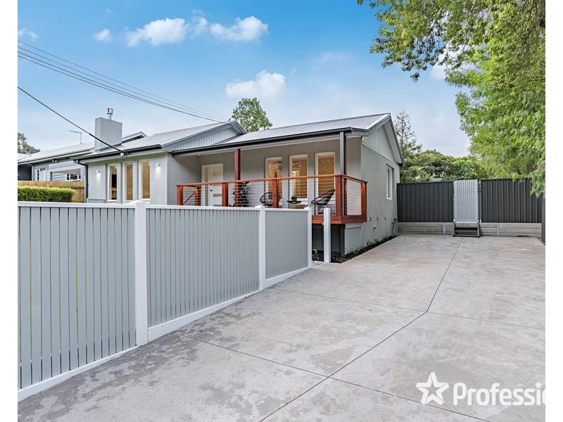 1/82 Mount View Parade, Croydon VIC 3136