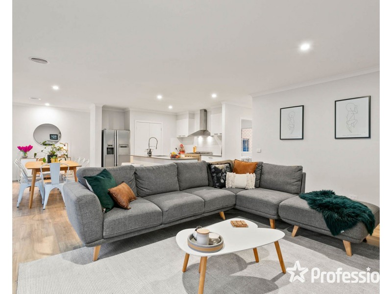 1 Guest House Close, Seville VIC 3139