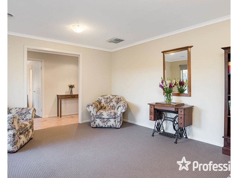 104 Nimblefoot Way, Lilydale VIC 3140