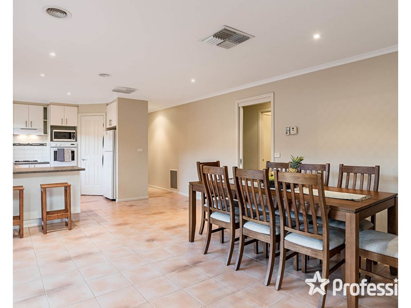 104 Nimblefoot Way, Lilydale VIC 3140