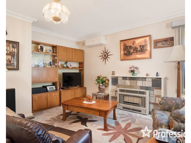 50 Cambridge Road, Kilsyth VIC 3137