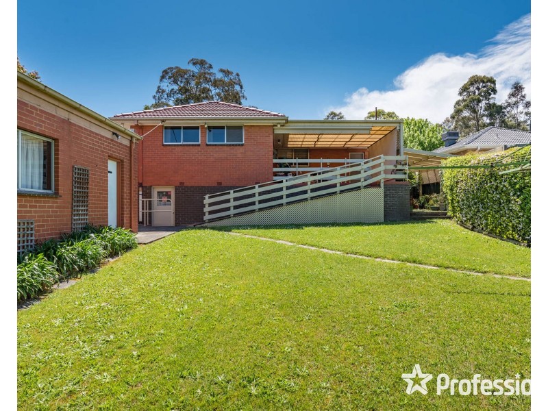 50 Cambridge Road, Kilsyth VIC 3137