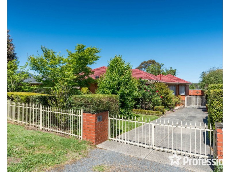 50 Cambridge Road, Kilsyth VIC 3137