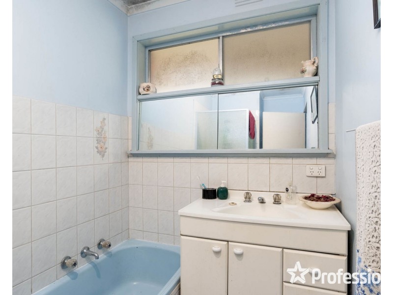 127 Carronvale Road, Mooroolbark VIC 3138