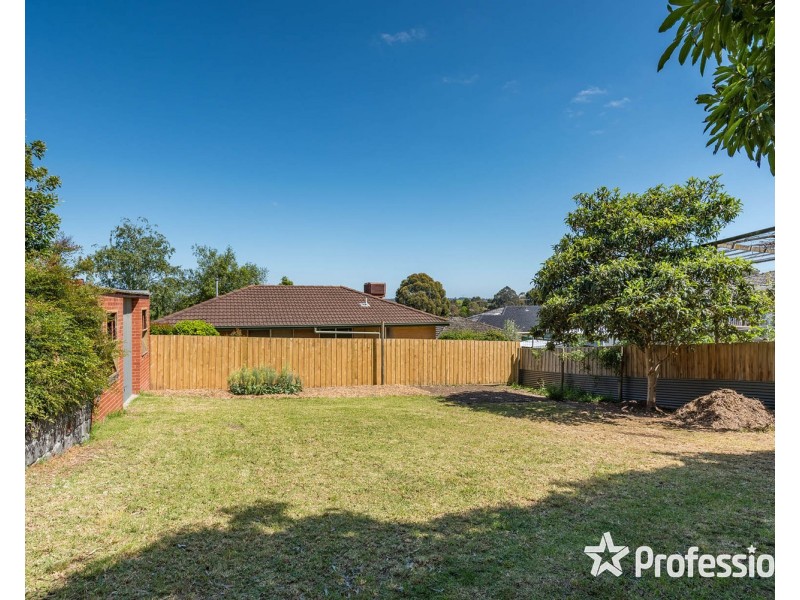 23 Marlow Street, Mooroolbark VIC 3138