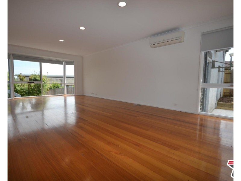 12 Tangermere Place, Lilydale VIC 3140
