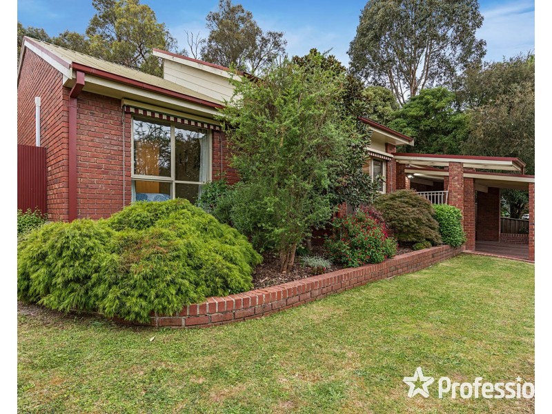 17 Graneby Rise, Mount Evelyn VIC 3796