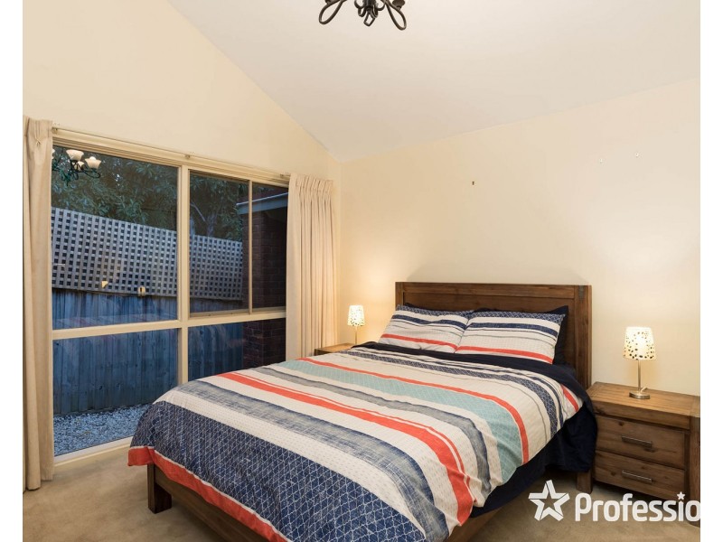 17 Graneby Rise, Mount Evelyn VIC 3796