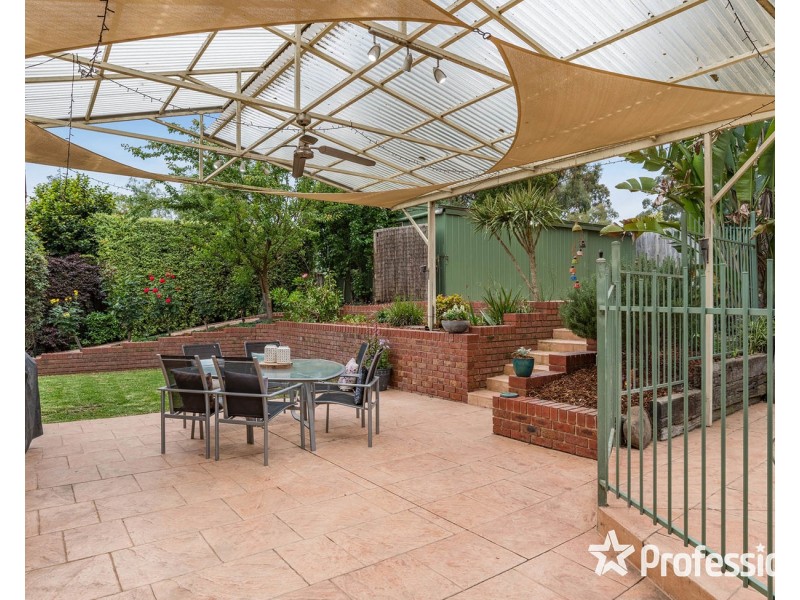 17 Graneby Rise, Mount Evelyn VIC 3796