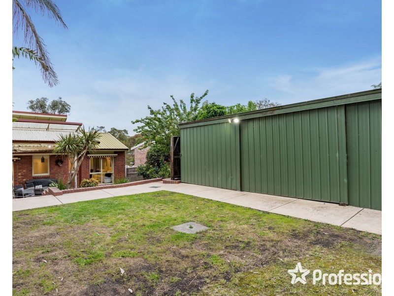 17 Graneby Rise, Mount Evelyn VIC 3796