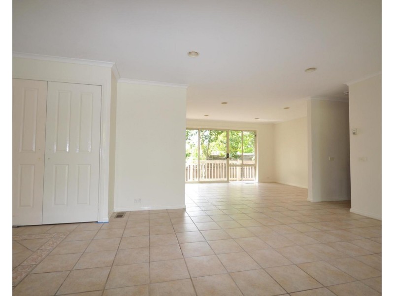 61 Pascoe Avenue, Kilsyth VIC 3137