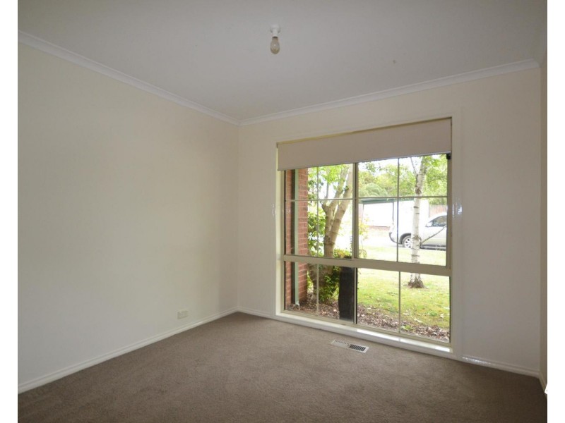 61 Pascoe Avenue, Kilsyth VIC 3137