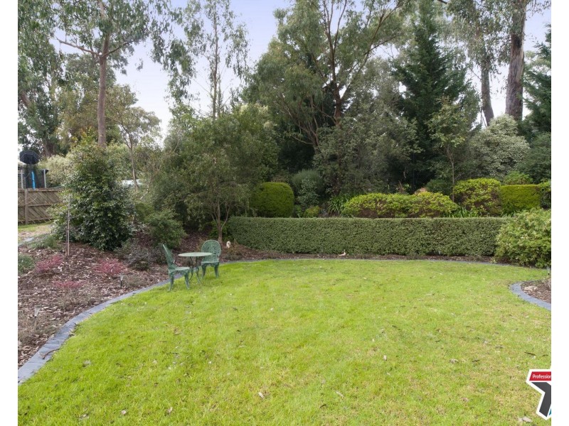 6 Chapman Court, Mooroolbark VIC 3138