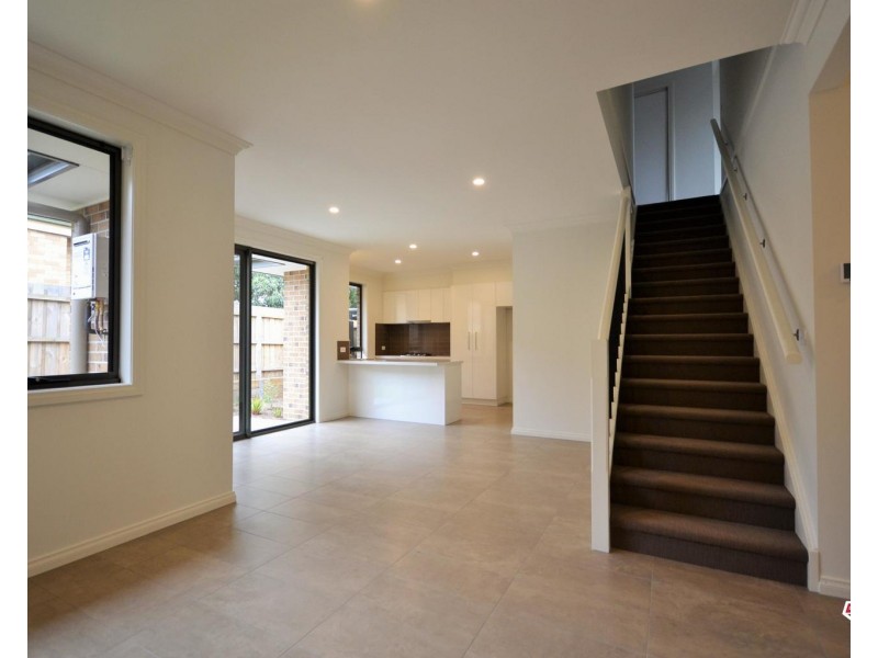 2 Lightwood Close, Kilsyth VIC 3137