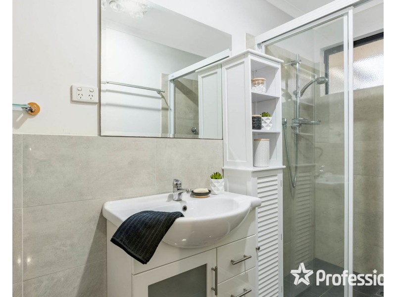 29a Ballantyne Crescent, Kilsyth VIC 3137