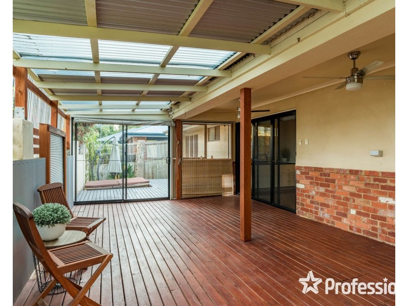 29a Ballantyne Crescent, Kilsyth VIC 3137