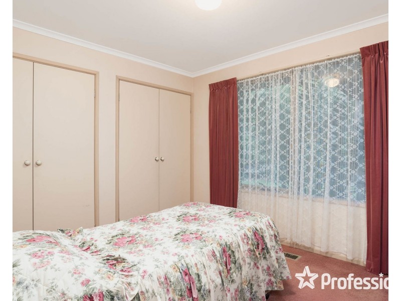 2 Dinsdale Court, Mooroolbark VIC 3138