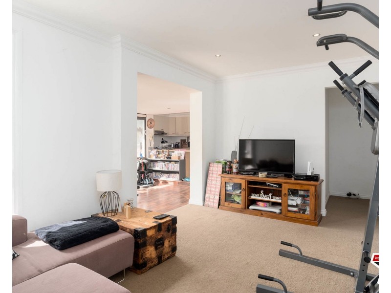 15 Selina Avenue, Mooroolbark VIC 3138