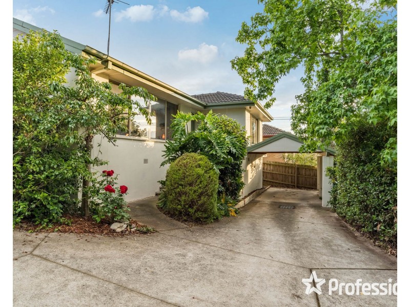22a Greenslopes Drive, Mooroolbark VIC 3138