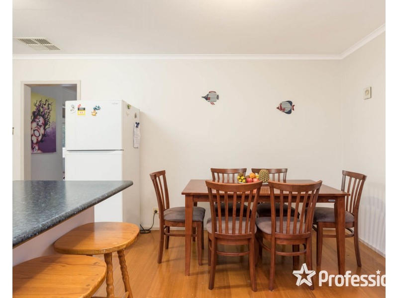 22a Greenslopes Drive, Mooroolbark VIC 3138