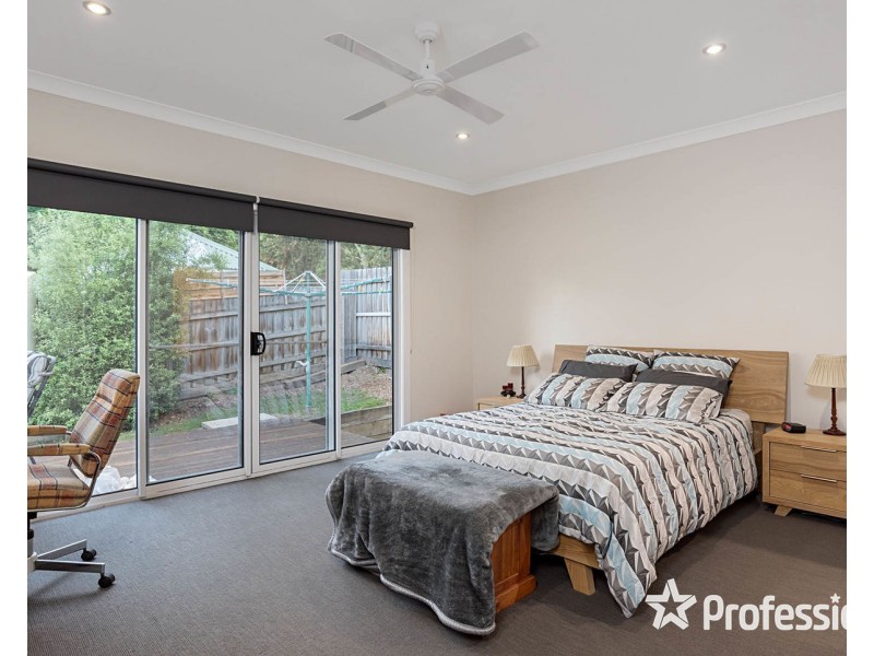 1 Nicholas Road, Wandin North VIC 3139