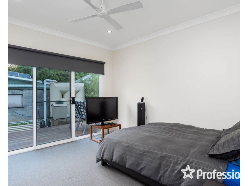 1 Nicholas Road, Wandin North VIC 3139