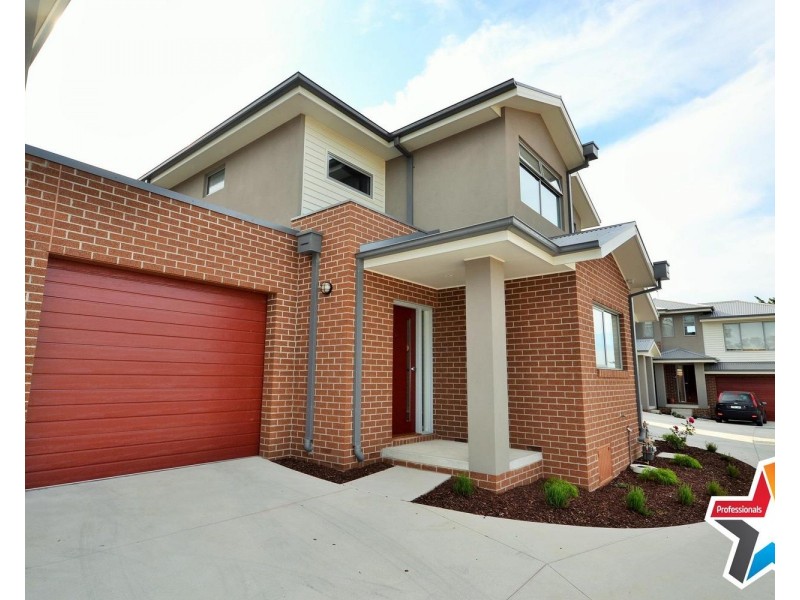 2/4 Clyde Street, Lilydale VIC 3140