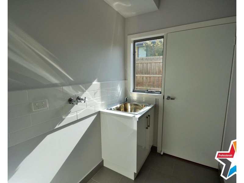 2/4 Clyde Street, Lilydale VIC 3140
