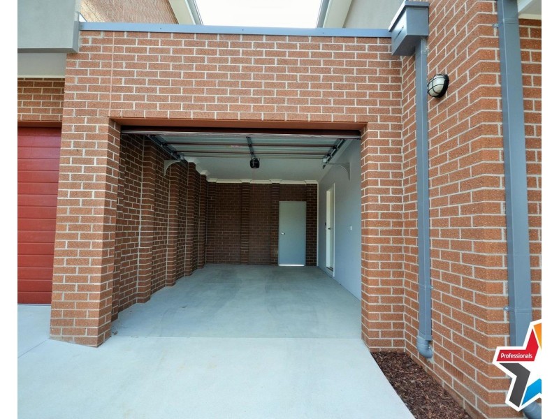 2/4 Clyde Street, Lilydale VIC 3140